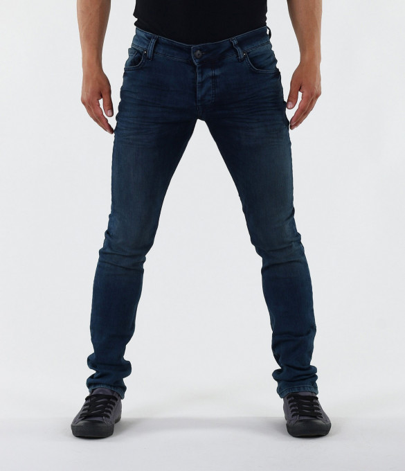 Мъжки вталени  дънки