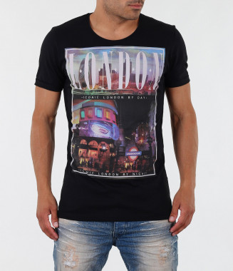 Мъжка черна тениска с...