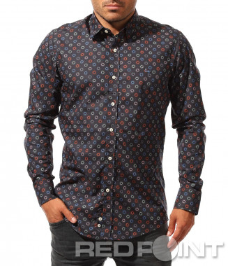 Тъмно синя риза с орнаменти...