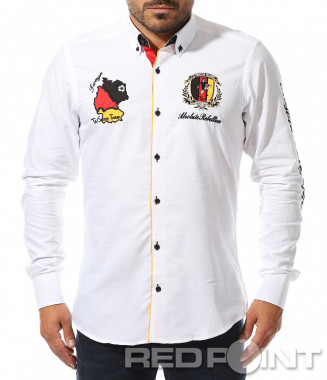 Екстравагантна бяла риза...