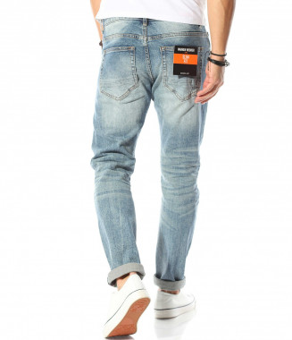 Свежи дънки в светло синьо... 2