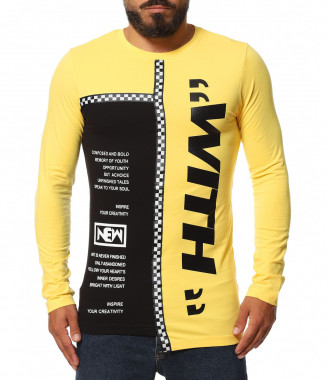 Блуза с нетипична линия...