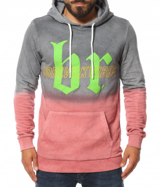 Суичер с преливащ цвят...