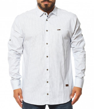 Бяла риза в големи размери...