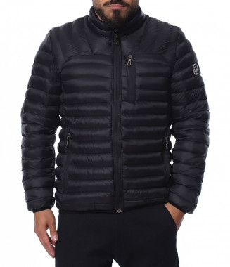 Спортно яке с уребрен мотив...