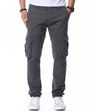 Едноцветен карго панталон...