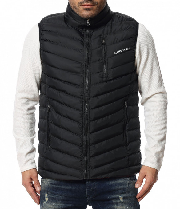 Вталена тениска с ненатрапчив надпис...