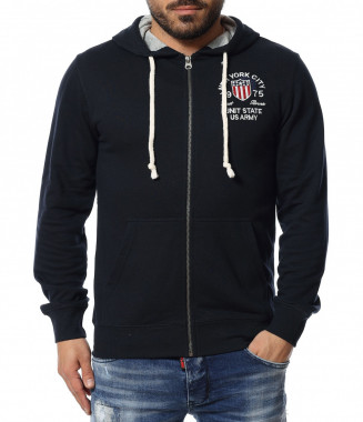 Ежедневен суичер с качулка...