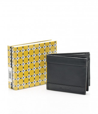 Уребрен портфейл от кожа...