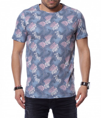 Тениска с преобладаващ...