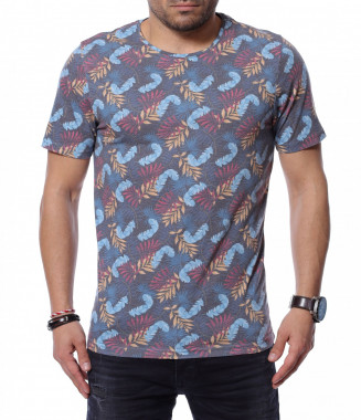 Тениска с преобладаващ...