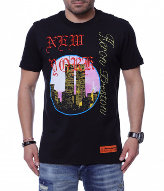 Еднотонна тениска с щампа...