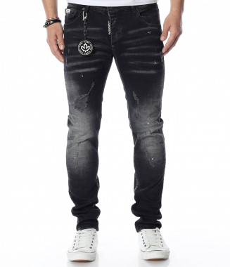 Ефектни къси панталони...