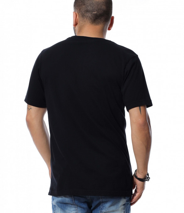 Тениска с надпис 12613 - Черен