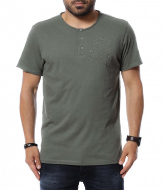 Тениска в пастелени цветове...