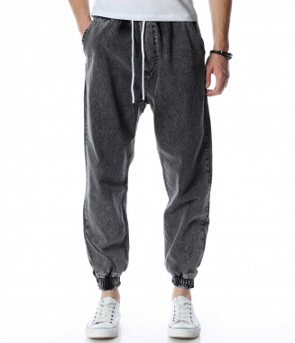 Сиви дънки с паднало дъно...