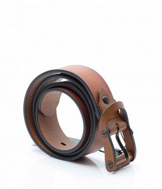 Кафяв колан в класически...