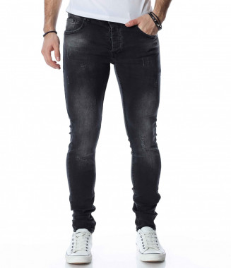 Дънки с протрити мотиви...