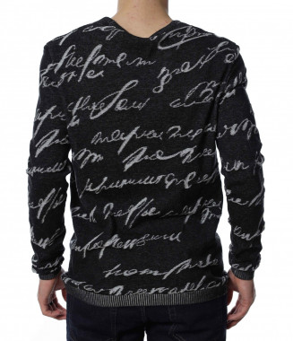 Пуловер с интересен шрифт... 2