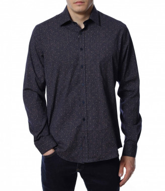 Риза със стилен дизайн...