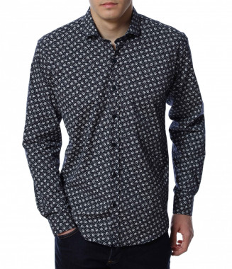 Риза с интересен десен...