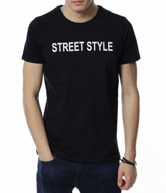 Тениска с надпис 13364 - Черен