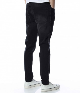 Черни класически дънки... 2