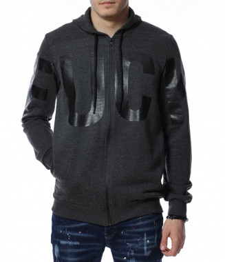 Суичер с големи букви 13418...