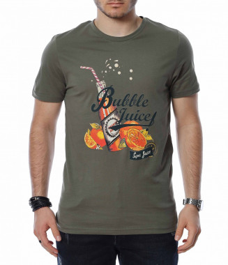 Тениска със свежа апликация...