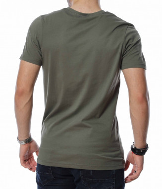 Тениска със свежа апликация... 2