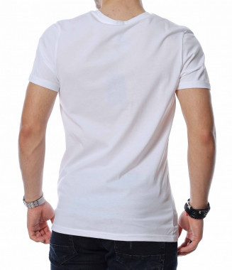 Тениска със свежа апликация... 2