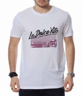 Тениска с голям надпис...