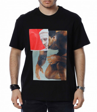 Тениска с нестандартна...