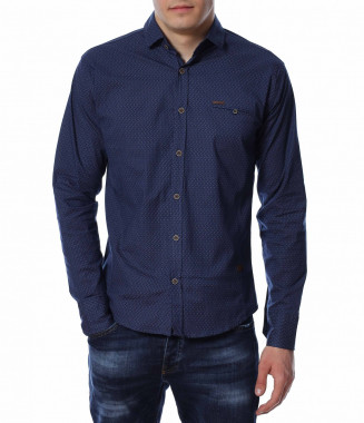 Риза с интересен дизайн...