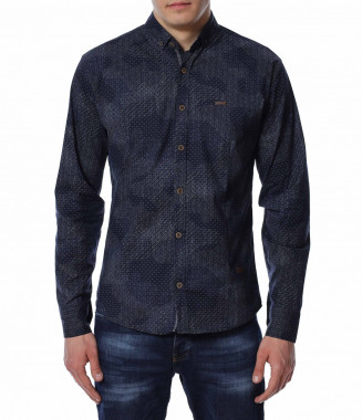 Риза със забележителен...