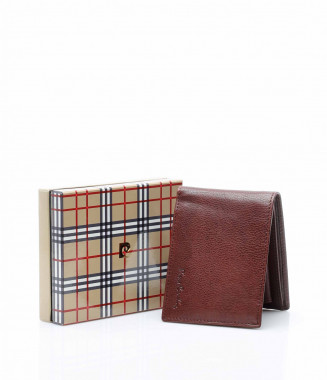 Портфейл от естествена кожа...