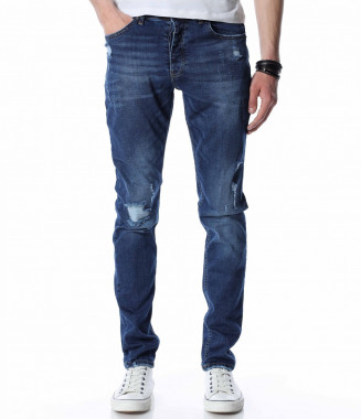 Slim fit дънки с накъсан...