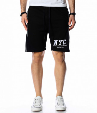 Къси панталони с надпис...