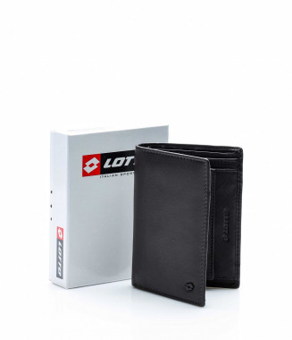 Компактен кожен портфейл...