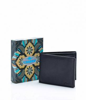 Портфейл с изчистен дизайн...