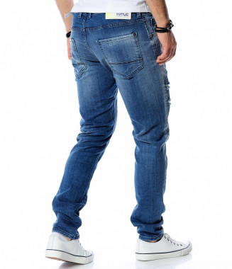 Дънки с накъсан акцент... 2