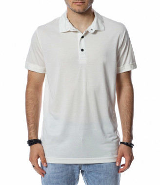 Едноцветна тениска с яка...