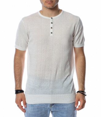 Тениска от тънко плетиво с...