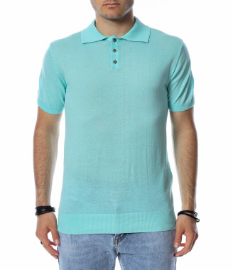 Тениска с яка от тънко...