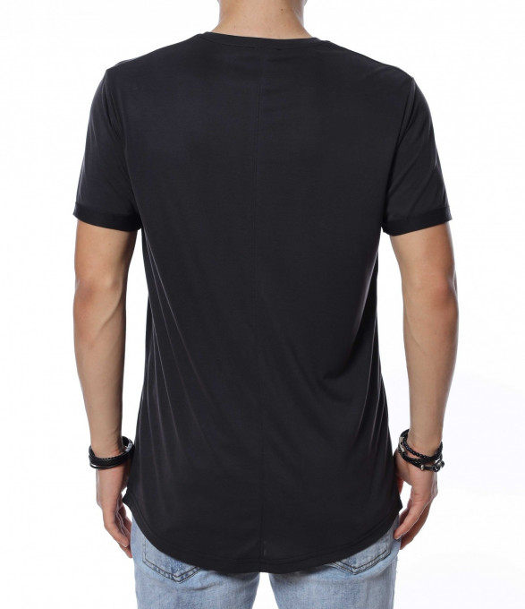 Тениска от тънка материя с издължена...