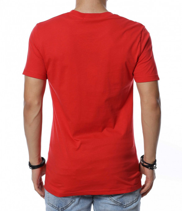 Тениска с голяма щампа и надпис 13825...