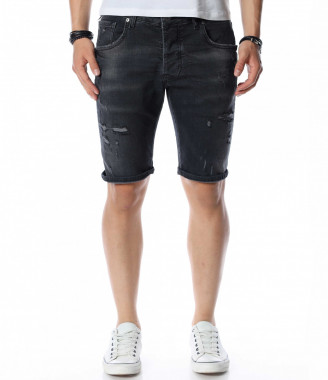 Черни къси дънки с накъсан...