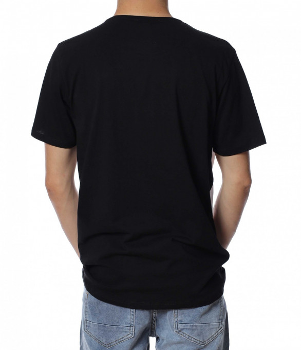 Черно бяла тениска в големи размери...