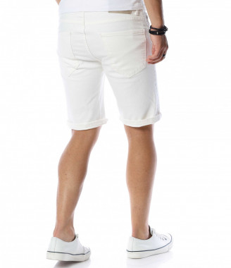 Изчистени бели панталони... 2