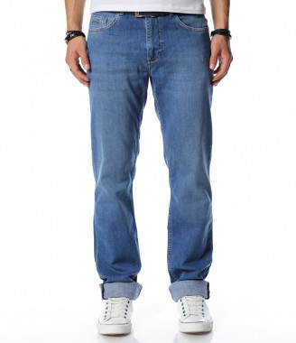 Дънки с права кройка и...